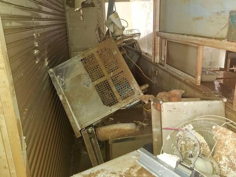 ใจสลาย! เคน เผยภาพร้านเละไม่เหลือเค้าเดิม หลังน้ำท่วมสงขลา