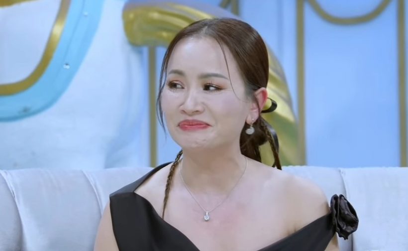 เกิดอะไรขึ้น? ดอกอ้อน้ำตาไหลพราก หลังกรรชัย ยื่นเงาะให้