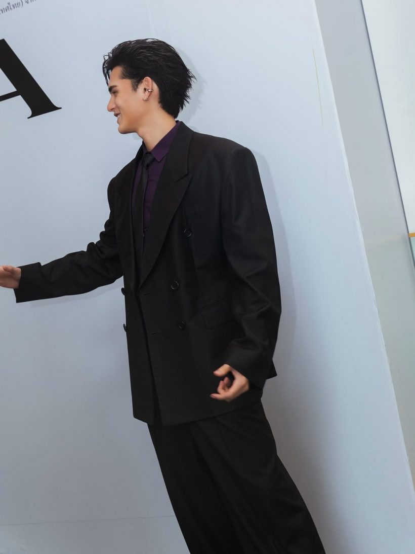 ไม่อยากจะเชื่อ พระเอกคนนี้หล่อออร่า แต่โสดมา 22 ปี