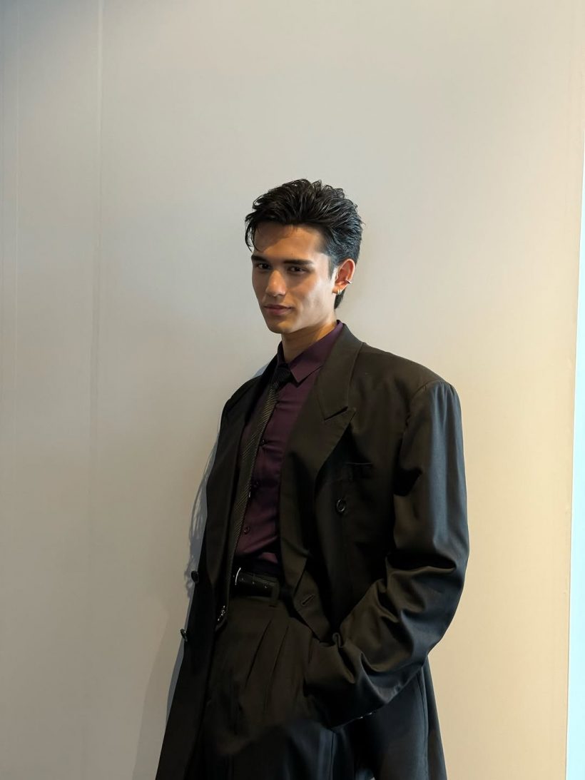 ไม่อยากจะเชื่อ พระเอกคนนี้หล่อออร่า แต่โสดมา 22 ปี