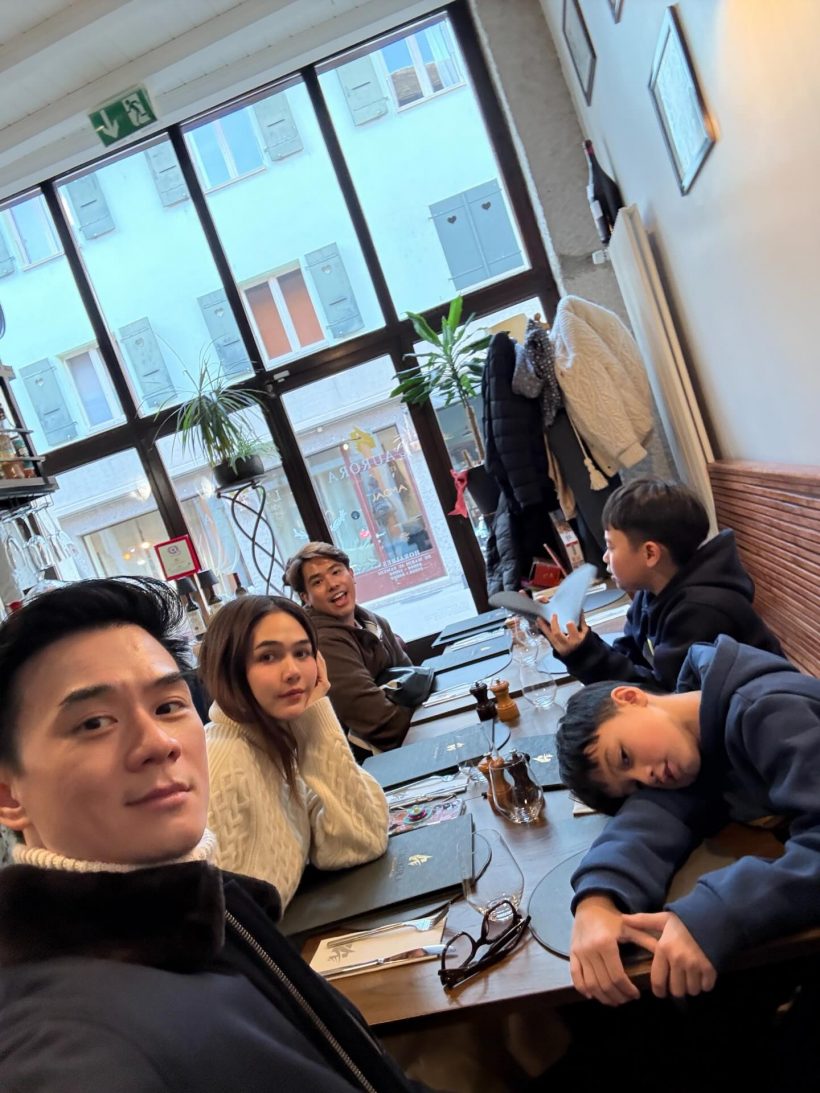 มดขึ้นสวิตฯ! น็อตวิศรุต ปล่อยช็อตหอมแก้มชมพู่ คลั่งรักไม่ไหวแล้ว!