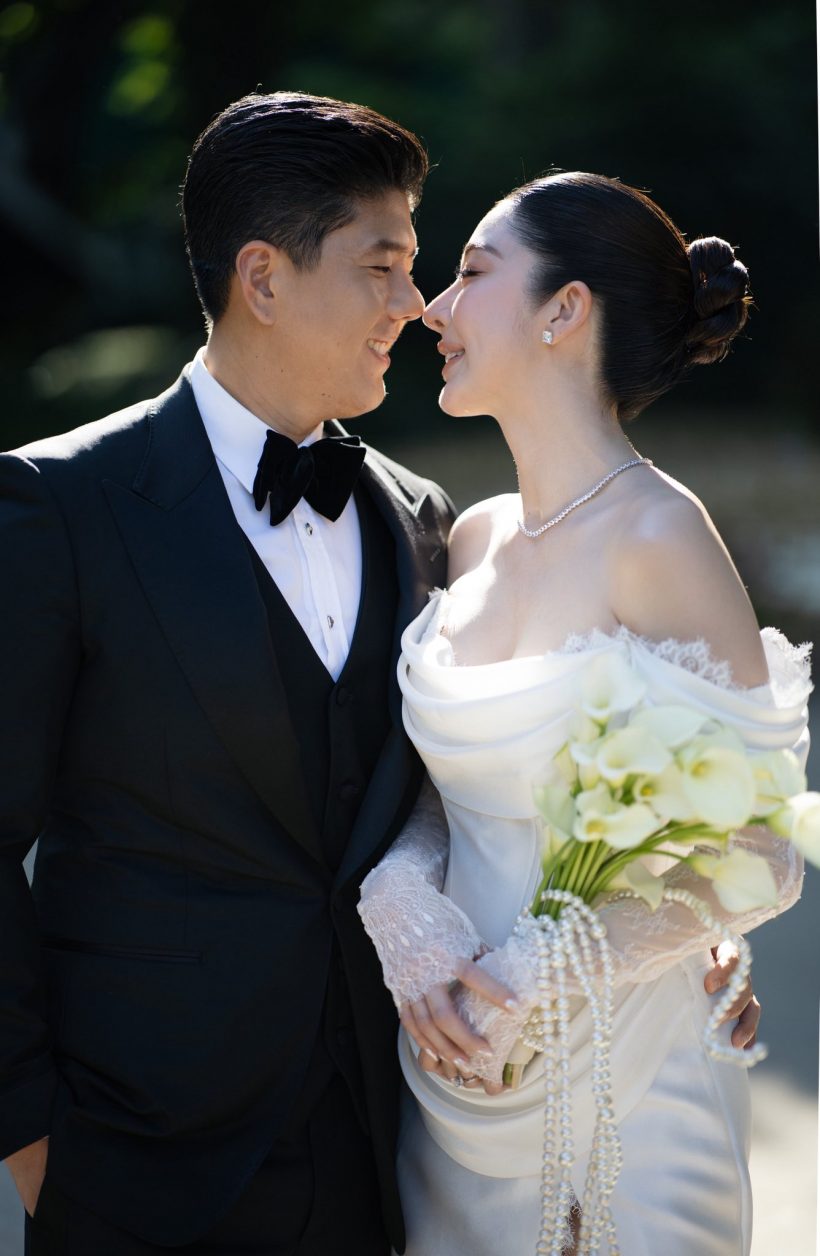 สาวสวยชื่อดัง เข้าพิธีวิวาห์แล้ว เพื่อนๆมีน้ำตาซึมทั้งงาน