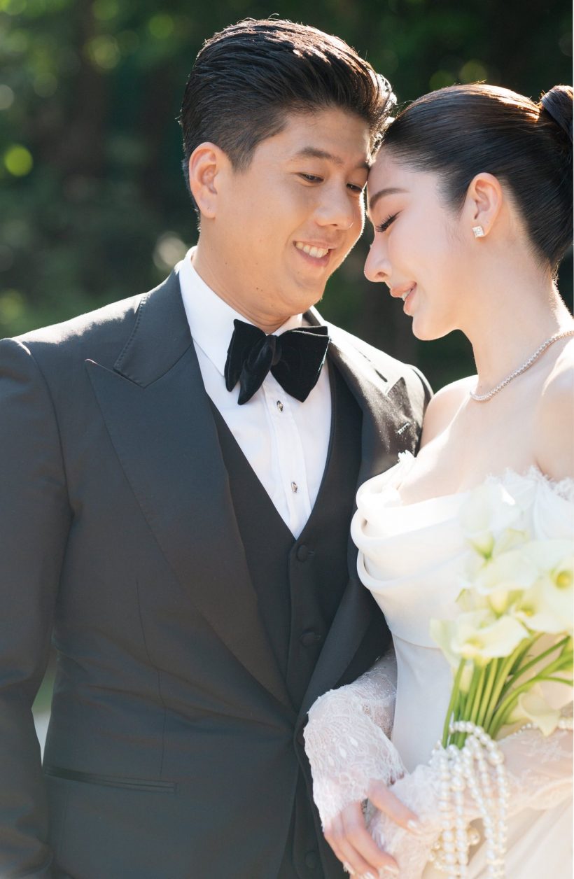 สาวสวยชื่อดัง เข้าพิธีวิวาห์แล้ว เพื่อนๆมีน้ำตาซึมทั้งงาน