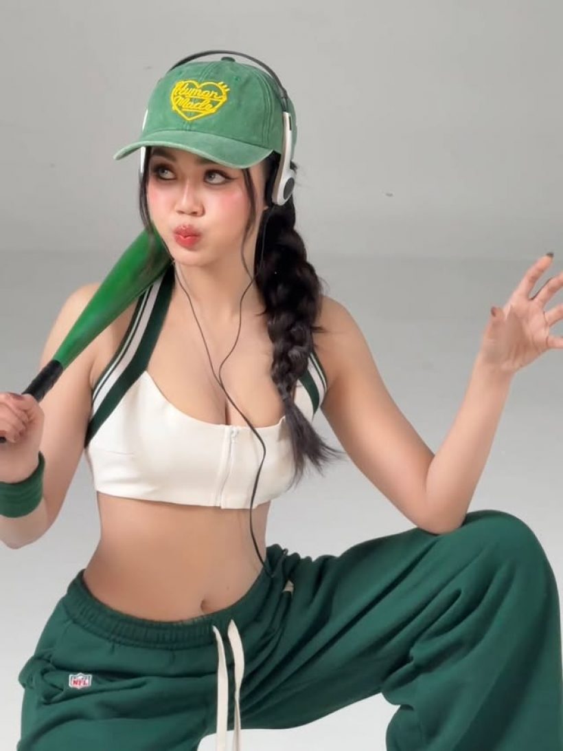 อุ๊ย..ลำไยปรากฏตัวพร้อมลุคสุดจึ้ง แต่ชาวเน็ตดันสะดุดที่ริมฝีปาก