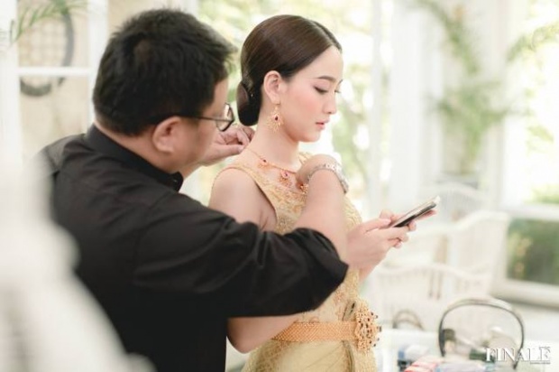 สวยสะกดทุกสายตา!! เมื่อ “แต้ว–เบลล่า” สวมชุดไทย ใครจะปังกว่ากัน!!?