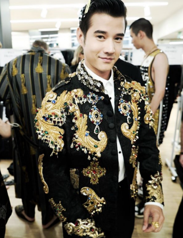 ไม่น่าเชื่อ พระเอกดัง คนไทยเพียงคนเดียวที่ได้เดินแบบ Dolce & Gabbana ที่มิลาน อิตาลี