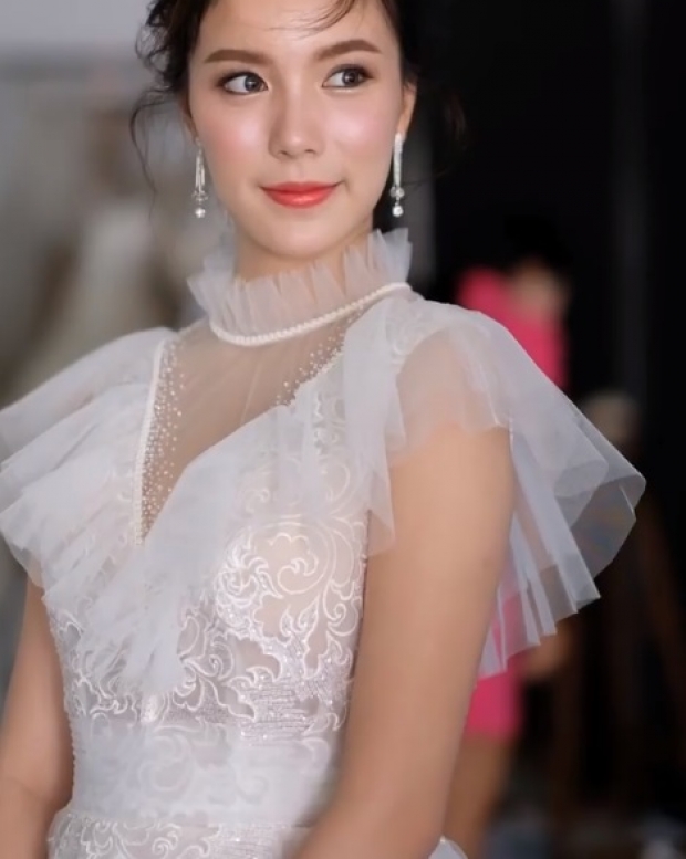 สวย-หวาน มุก วรนิษฐ์ ถ่ายเเบบชุดเจ้าสาว สวยสะกดออร่าเตะตา