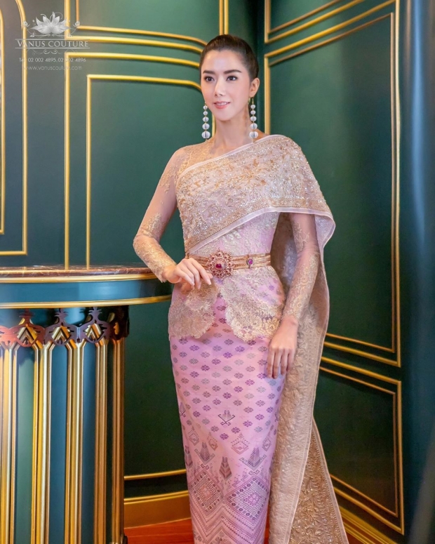 พักความเเซ่บ!! ไอซ์ อภิษฎา สวยสง่าดุจนางพญาสวมชุดไทยสุดอลังการถ่ายเเบบ