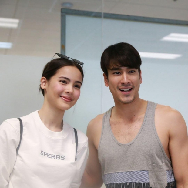 ลูกสะใภ้ขอฝากตัว!! ณเดชน์ควงญาญ่า เซอร์ไพร้ซ์วันเกิดเเม่เเก้ว สุดอบอุ่น (คลิป) 