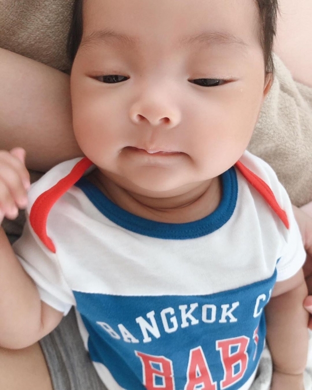 ชั่วโมงเห่อลูก!! มิกกี้ โพสต์ภาพน้องโนล่า ลูกสาวคุณพ่อเเก้มยุ้ยน่าหยิกมาก 