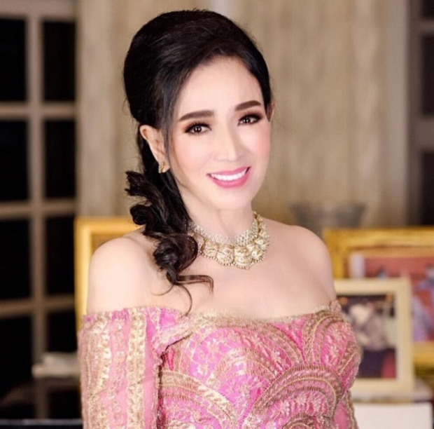 เปิดภาพ ม.ร.ว.เกียรติคุณ สามีคนเเรกของ ปุ๊ก อาภัสรา นางสาวไทยคนเเรก