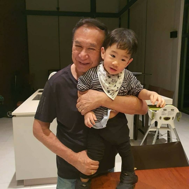 หมอเต๋า โพสต์ภาพคุณพ่อ ลุ้นวันต่อวัน หวังปาฏิหารย์เกิด