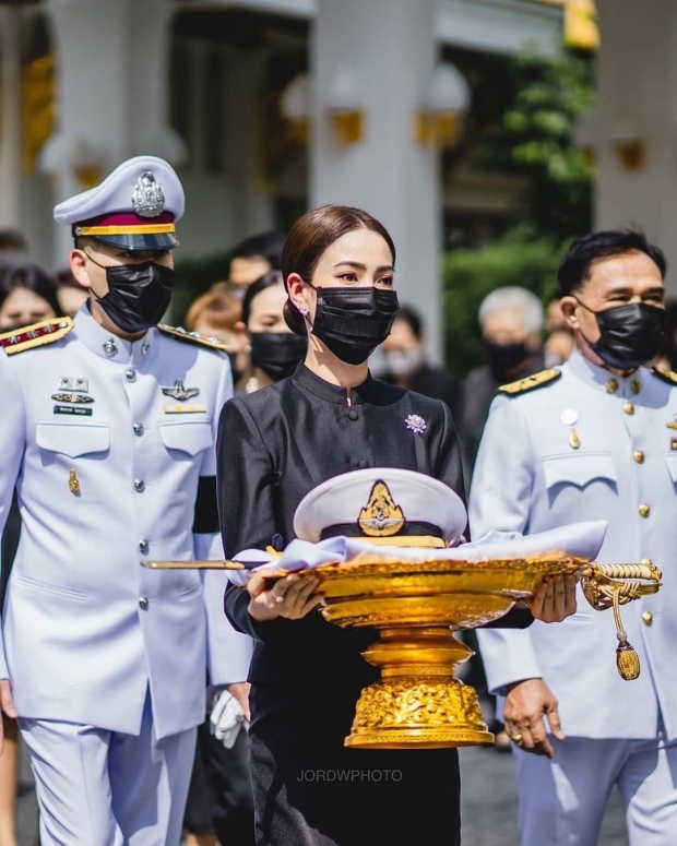 ตั้งคำถาม มิว อยู่ไหน ไร้เงาร่วมงาน พระราชทานเพลิงศพ พ่อเเต้ว 