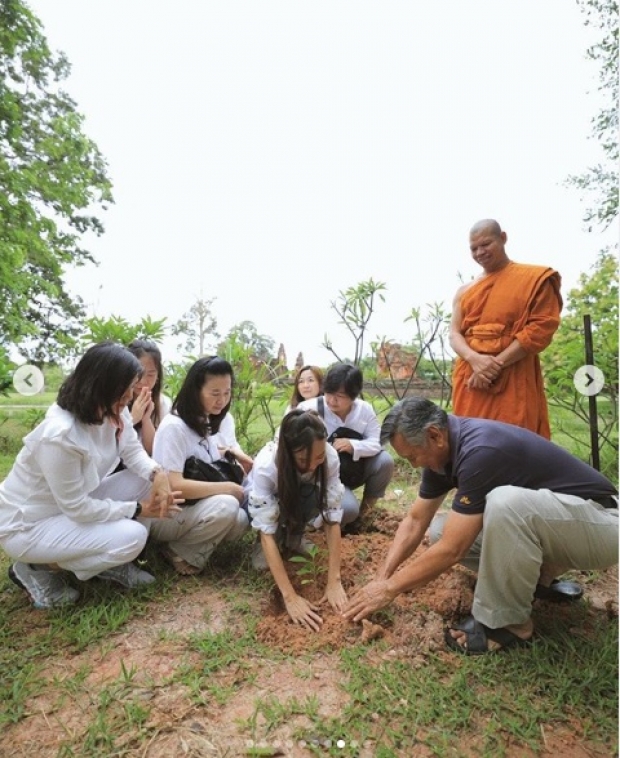 ‘เต้ย-ครอบครัว’ ทำบุญใหญ่ เป็นประธานสร้างโบสถ์ และเจดีย์ 