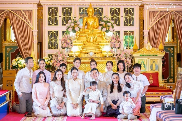 กระแต ศุภักษร สวยสง่า ในวัย 38 ปี จูงมือครอบครัว ทำบุญวันเกิดสุดอบอุ่น