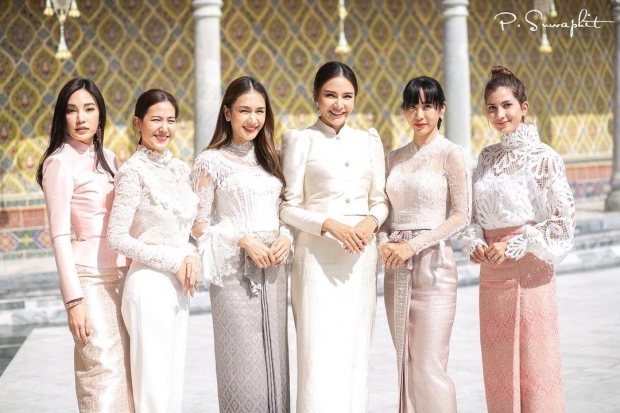 กระแต ศุภักษร สวยสง่า ในวัย 38 ปี จูงมือครอบครัว ทำบุญวันเกิดสุดอบอุ่น