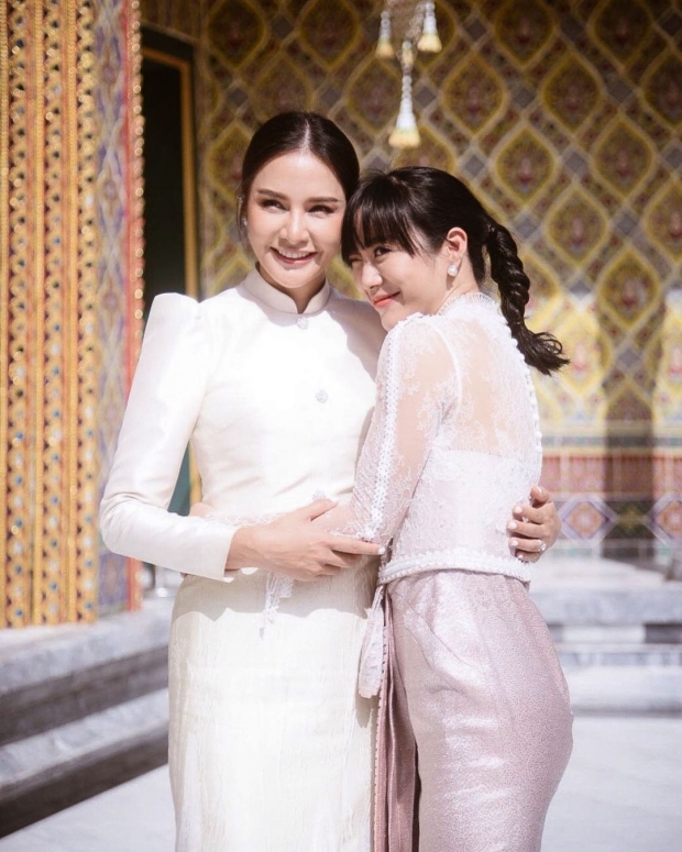 กระแต ศุภักษร สวยสง่า ในวัย 38 ปี จูงมือครอบครัว ทำบุญวันเกิดสุดอบอุ่น