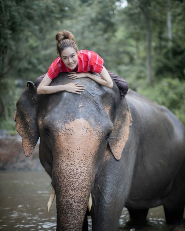 เกรซ เจอเซอร์ไพรส์จัดหนัก กรี๊ดลั่น ผ้าขนหนูเกือบหลุด(คลิป) 