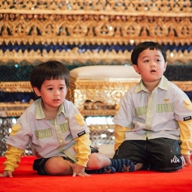 เผยมุมอ่อนโยน พี่ปีใหม่ มีให้ สายฟ้า-พายุ แฟนๆ ชื่นชมบ้านนี้สอนลูกมาดีจริงๆ