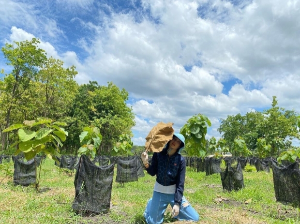  ตั๊ก บงกช เปิดอาณาจักรยิ่งใหญ่ บ้านสระบุรี-ไร่เบญจรงคกุล วิวสวย อากาศดีเวอร์