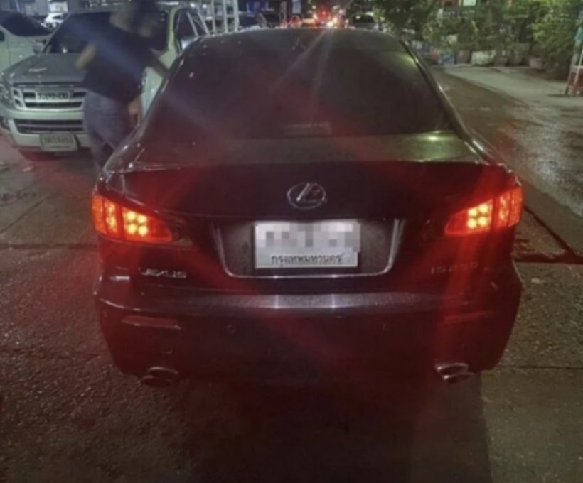 ขุน ชานนท์ ขับรถรุ่นนี้  Lexus IS250 รุ่นสุดฮิตแห่งยุค 2000 ราคาไม่ธรรมดา