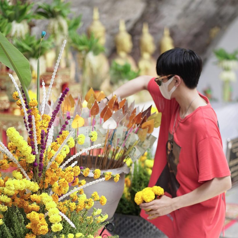 กองทัพพีค เคลื่อนไหวโพสต์ภาพใหม่ หลังถูกจับผิดไปทำบุญกับเบลล่า