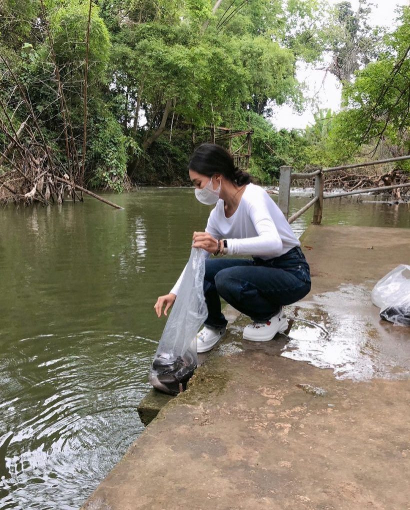 กองทัพพีค เคลื่อนไหวโพสต์ภาพใหม่ หลังถูกจับผิดไปทำบุญกับเบลล่า