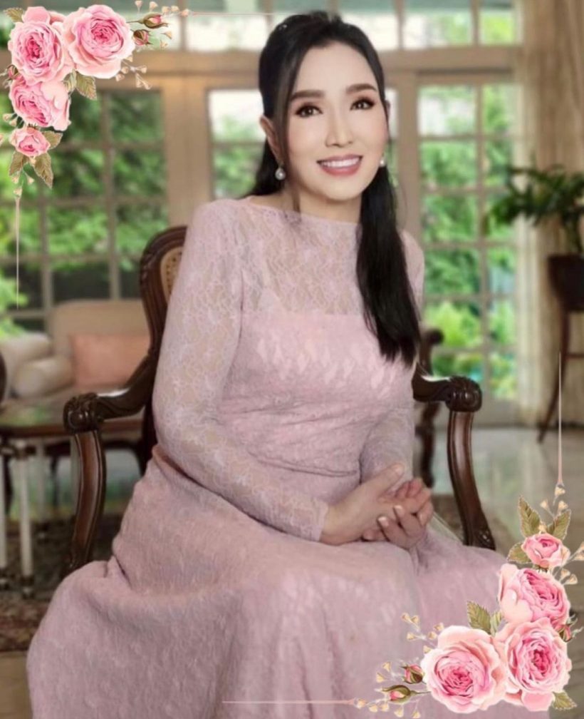 ปุ๊ก อาภัสรา อวดภาพงานแต่งของพ่อแม่รู้แล้วความสวยมาจากไหน