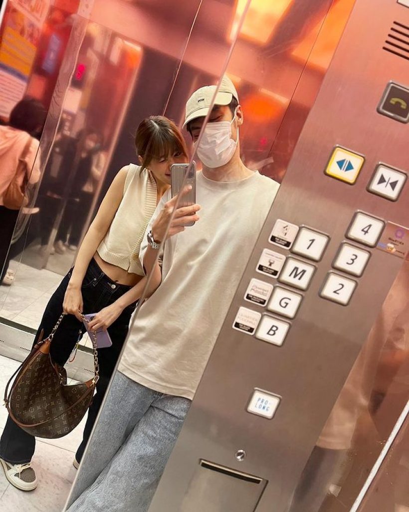   พระเอกดังคลั่งรักแฟนต่างวัย สวีทหวานไม่เกรงใจคนในลิฟท์