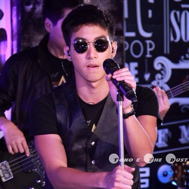 โตโน่ ภาคิน