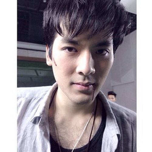 บอม ธนิน 