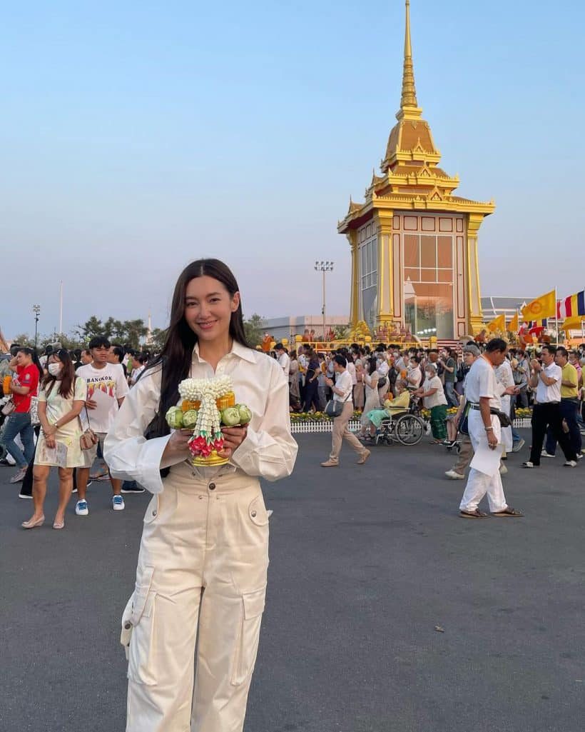 เบลล่า ราณี“ ไหว้พระบรมสารีริกธาตุ-พระอรหันตธาตุ