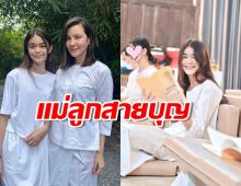 เผยภาพ ธัญญ่า ควงลูกสาว น้องลียา นุ่งขาวห่มขาวถือศีลปฏิบัติธรรม