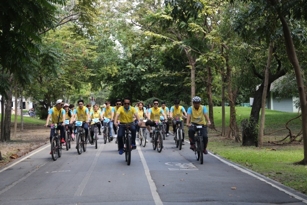 กุ้ง-ฟลุค นำทัพศิลปินดารา ซ้อมปั่นเพื่อพ่อ Bike For Dad 2015