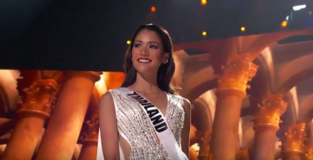 แนท อนิพรณ์ ประชันโฉมรอบพรีลิม บนเวที Miss Universe 2015