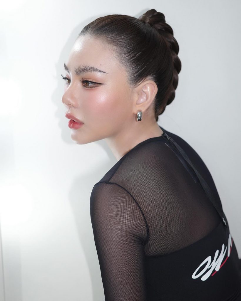 วงในเผยแล้ว ดิว อริสรา จะกลับไทยมั้ย?หลังคุณพ่อเสียชีวิต