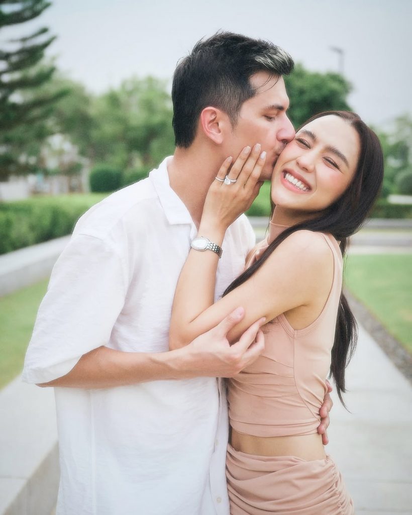 ลุ้น!! คู่รักดาราตัวท็อปมีทายาท ไปร่วมงานแต่งตัวเอง