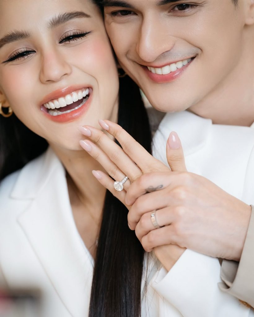 ลุ้น!! คู่รักดาราตัวท็อปมีทายาท ไปร่วมงานแต่งตัวเอง
