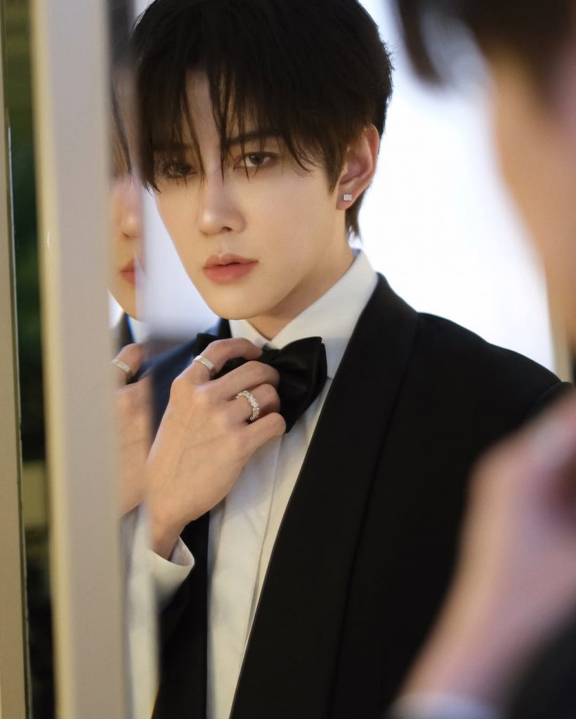 นักแสดงหนุ่มฮอต ดังเปรี้ยง! แต่โดนพูดตอกหน้า “พระเอกตกยุค”