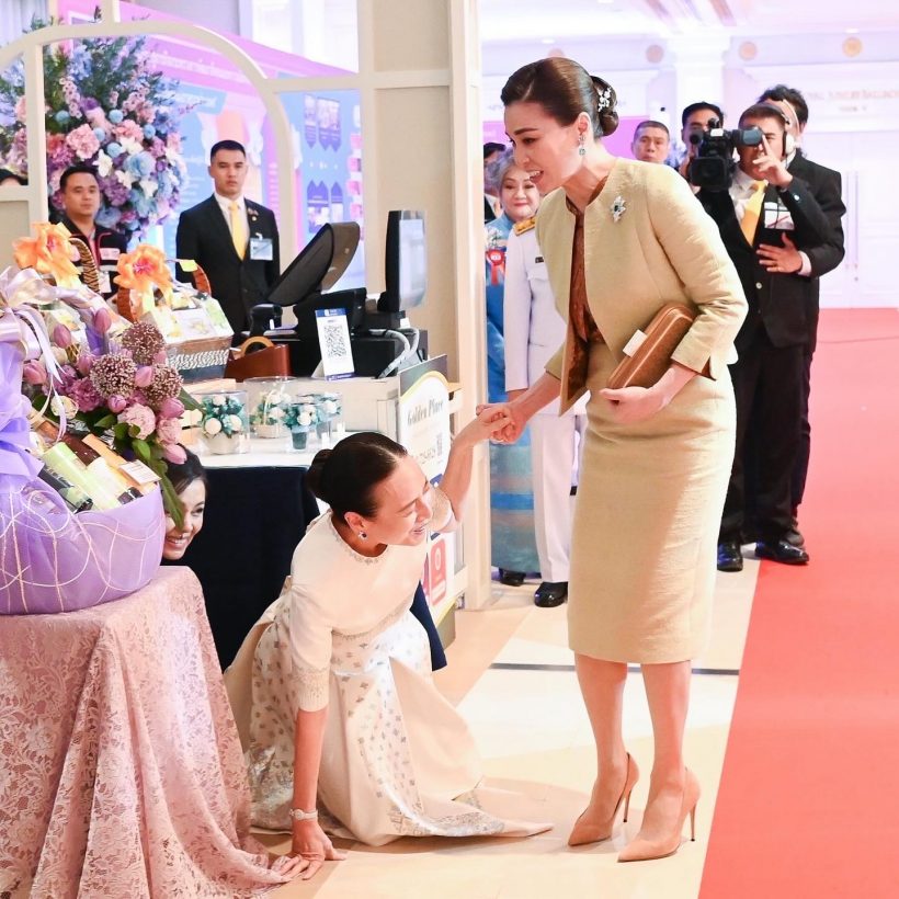 มาดามเเป้ง เเชร์ภาพสุดประทับใจ พระราชินีทรงเปี่ยมด้วยพระเมตตา