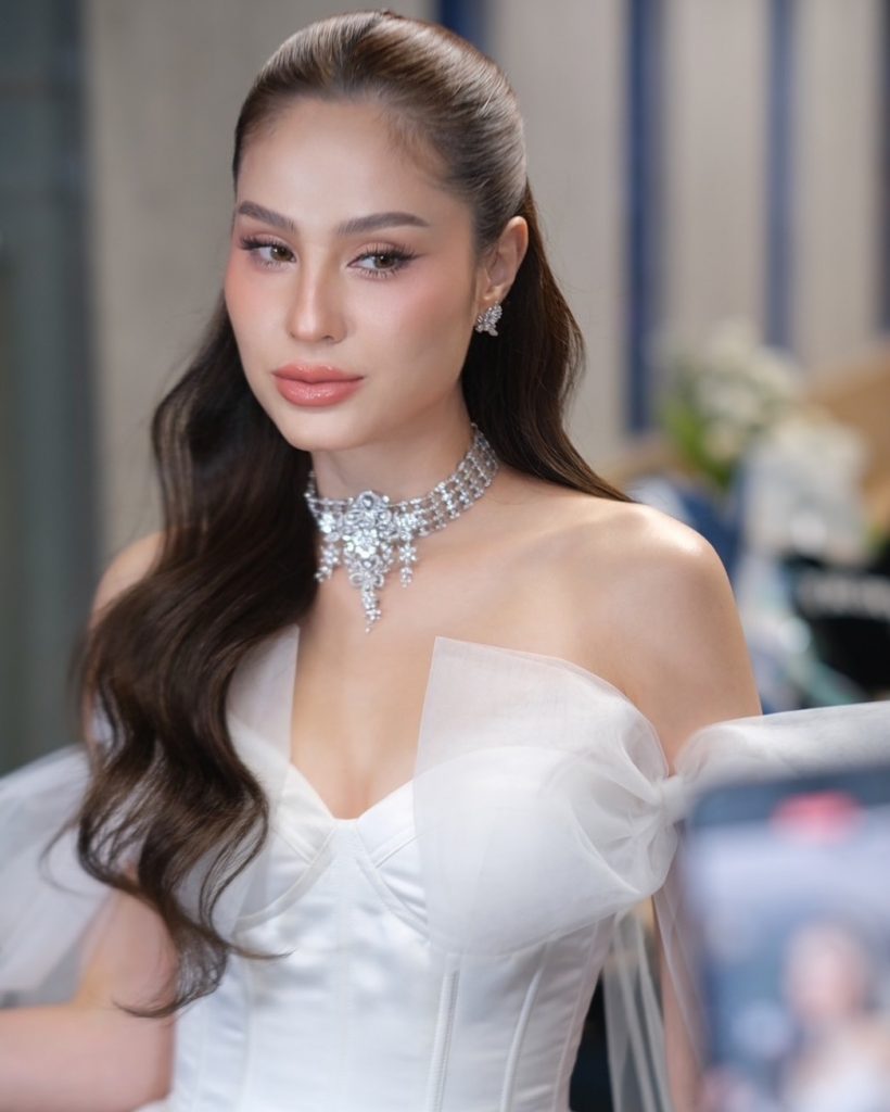 ขวัญ อุษามณี ทำอึ้งทั้งวงการ ล่าสุดเปิดตัวลูกสาว โตขนาดนี้เเล้ว