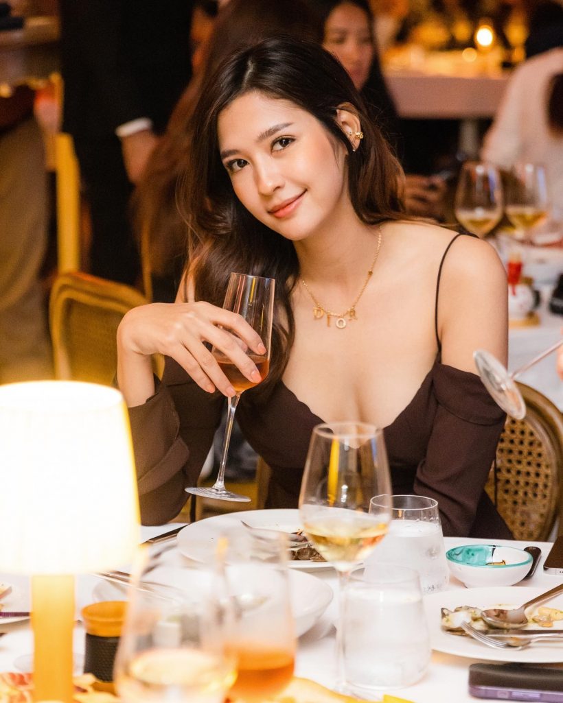 เพจดังเปิดราคา นาฬิกาหรู มารี เบรินเนอร์ ที่สวมอยู่ ราคาตาแตกมาก