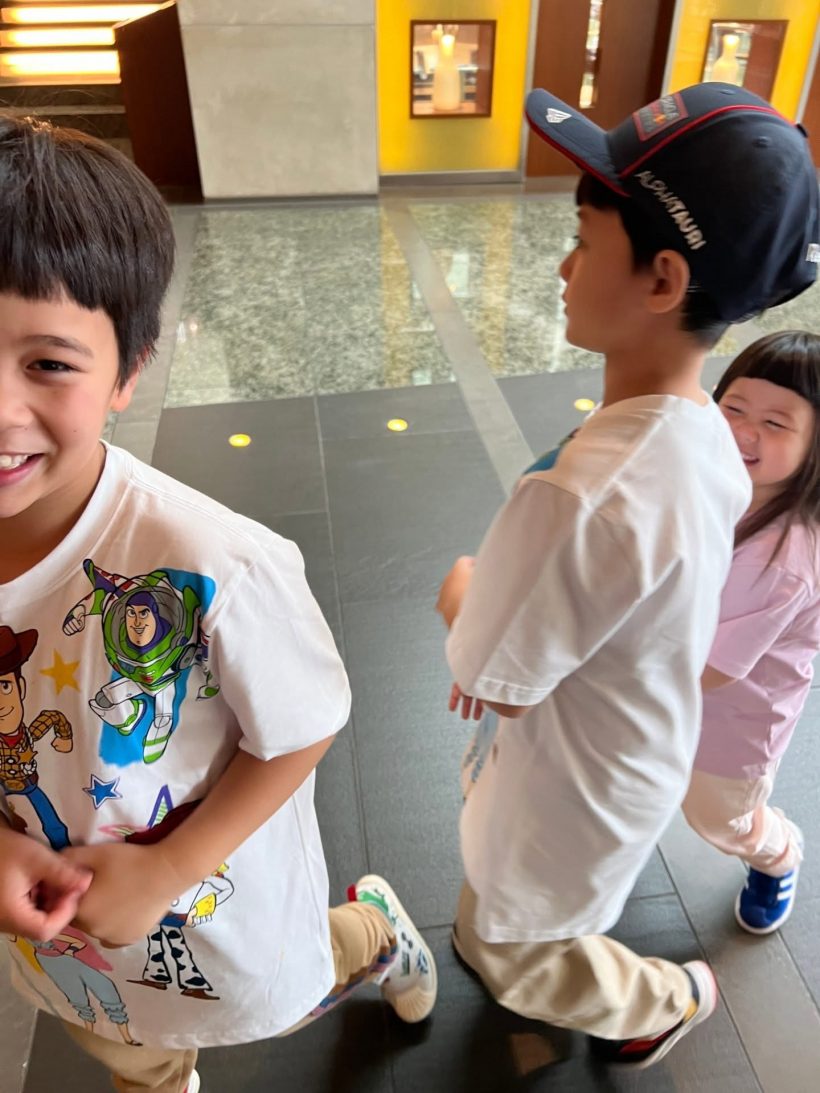 แม่ชม เปิดภาพครอบครัวอบอุ่น แต่พี่ๆโฟกัส! น้องเกลเป็นอะไร?