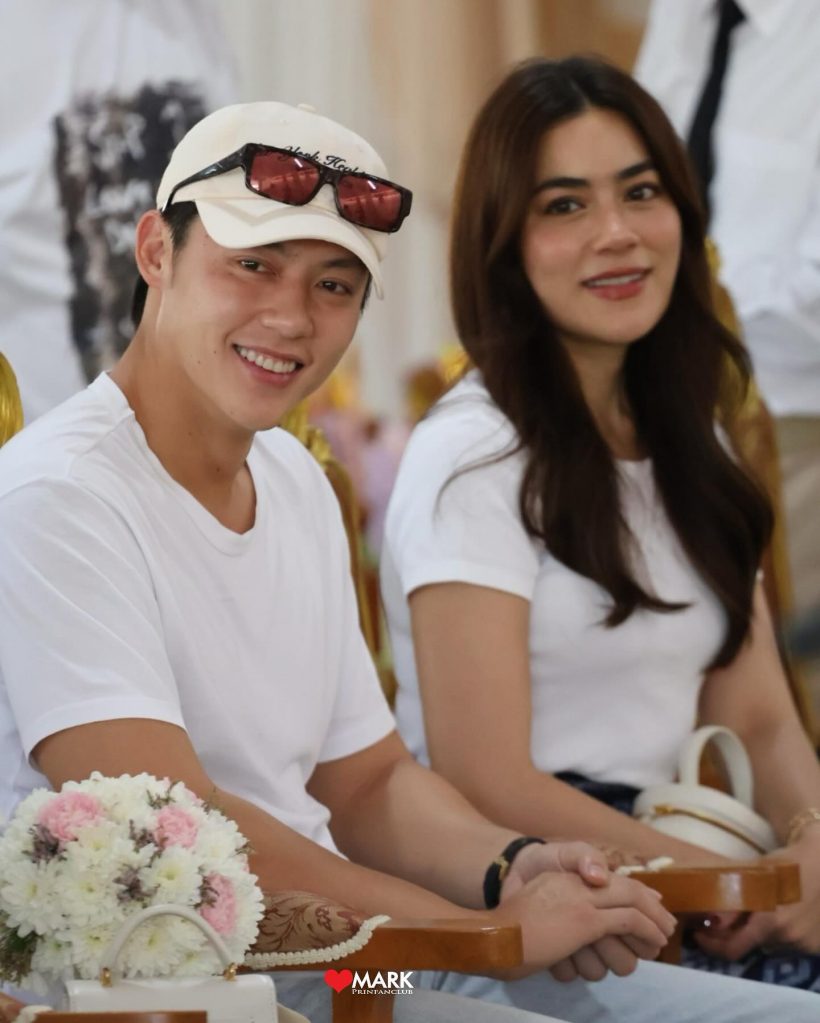 น่ารักมาก! คู่รักน้อยสีเกี่ยวก้อยทำบุญกฐินใหญ่ ซ่อมหลังคาโบสถ์
