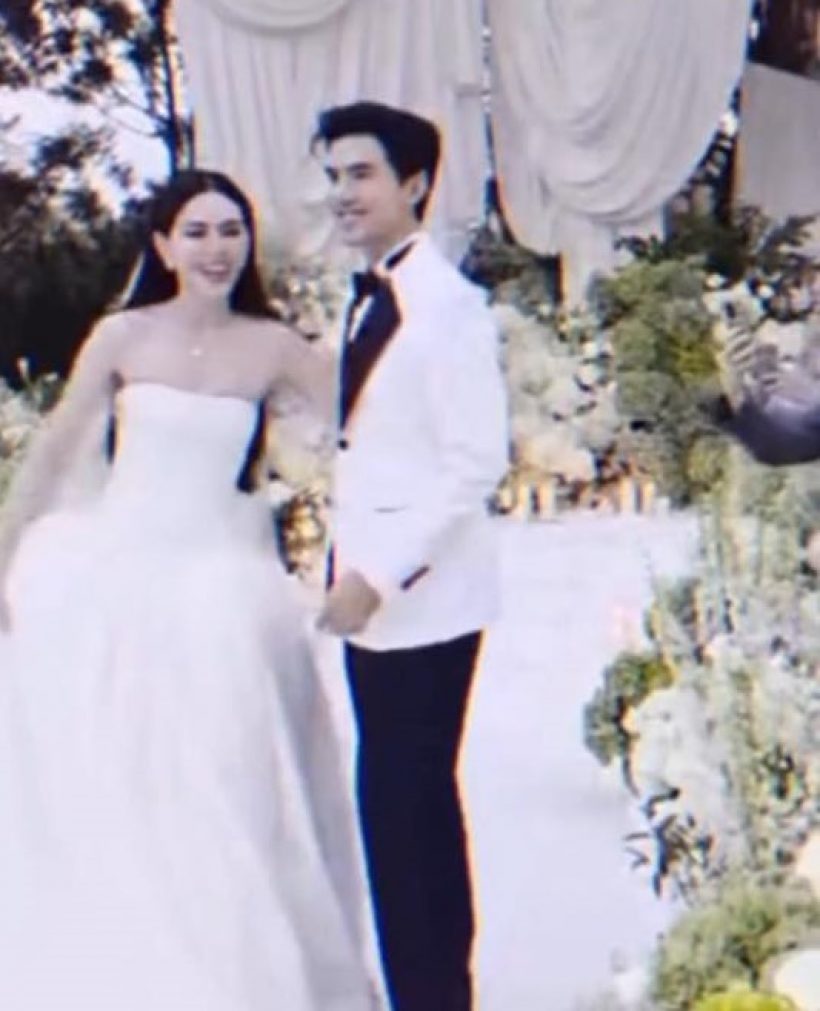 อบอุ่นมาก! ส่องงานแต่ง "เต๋อ-ใหม่" ที่เขาใหญ่ เรียบง่ายแต่เต็มไปด้วยความรัก