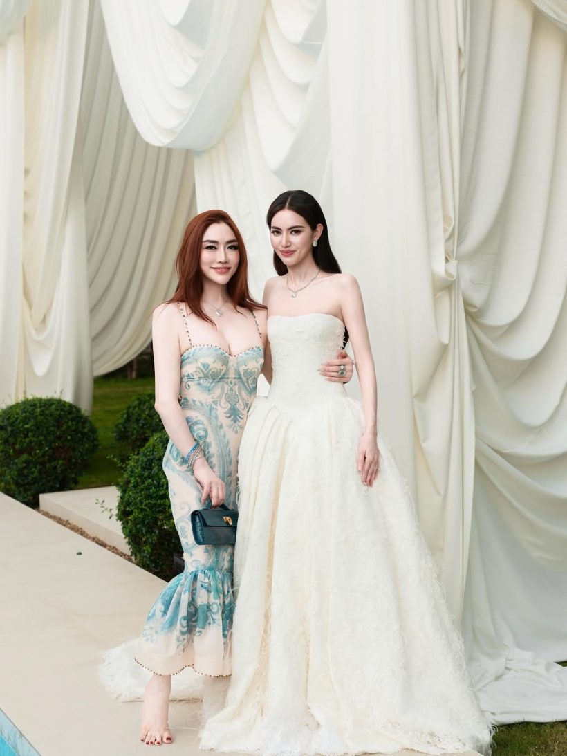 ใครเอ่ย? ยืนข้าง ใหม่ ดาวิกา แต่สวยสะพรึงจนลืมมองเจ้าสาว