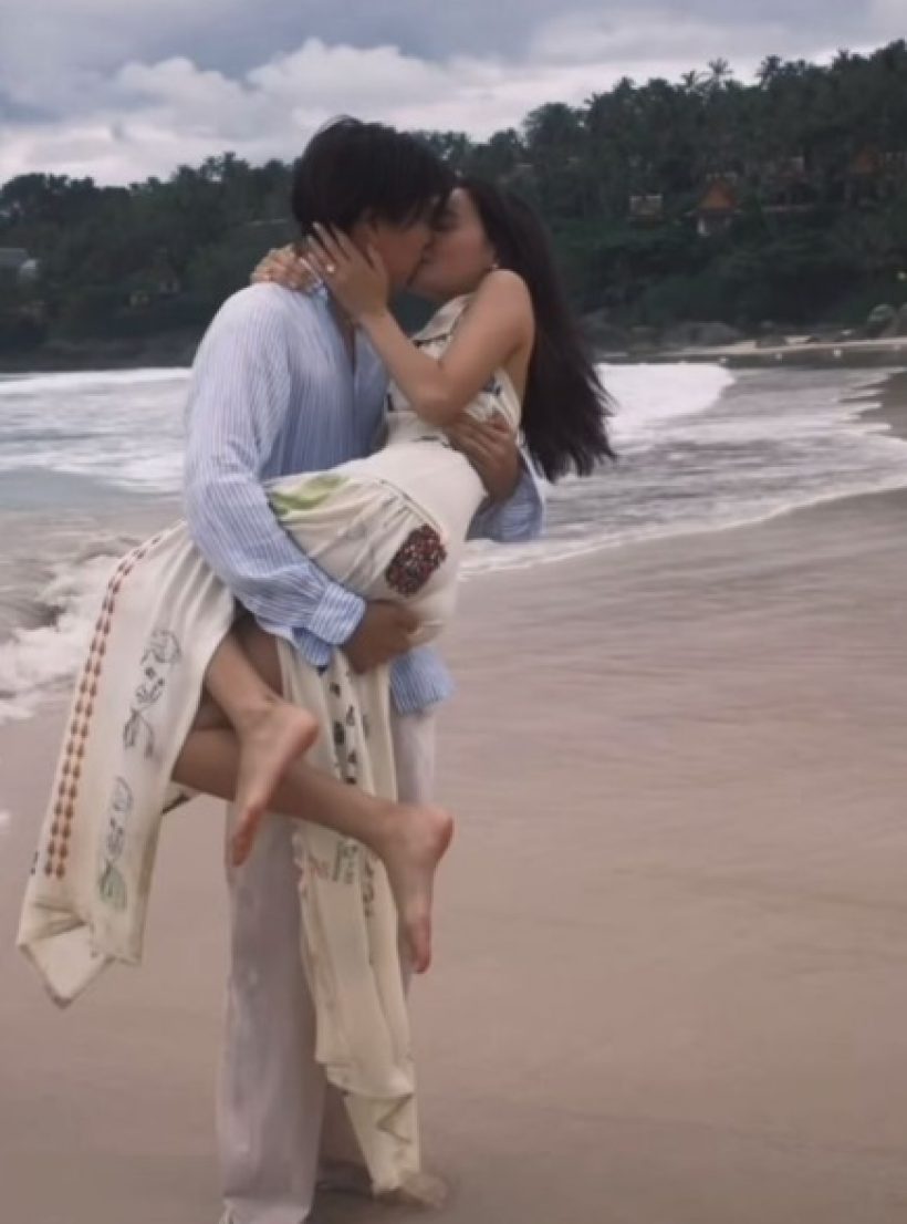 สละโสด..ลูกสาวคู่รักดารา เซย์เยสแฟนหนุ่มทายาทอสังหาฯ คุกเข่าขอแต่ง