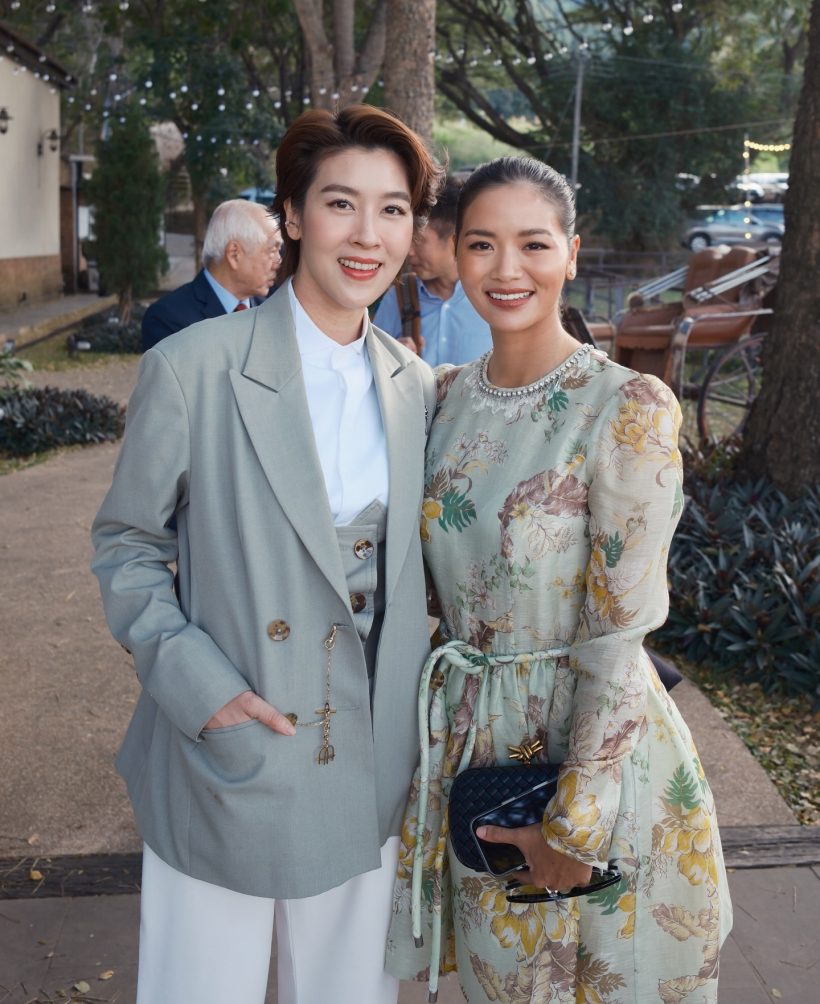 หวานเจี๊ยบ! เชียร์ ควง หมิว ออกงานคู่ ออร่าพุ่ง