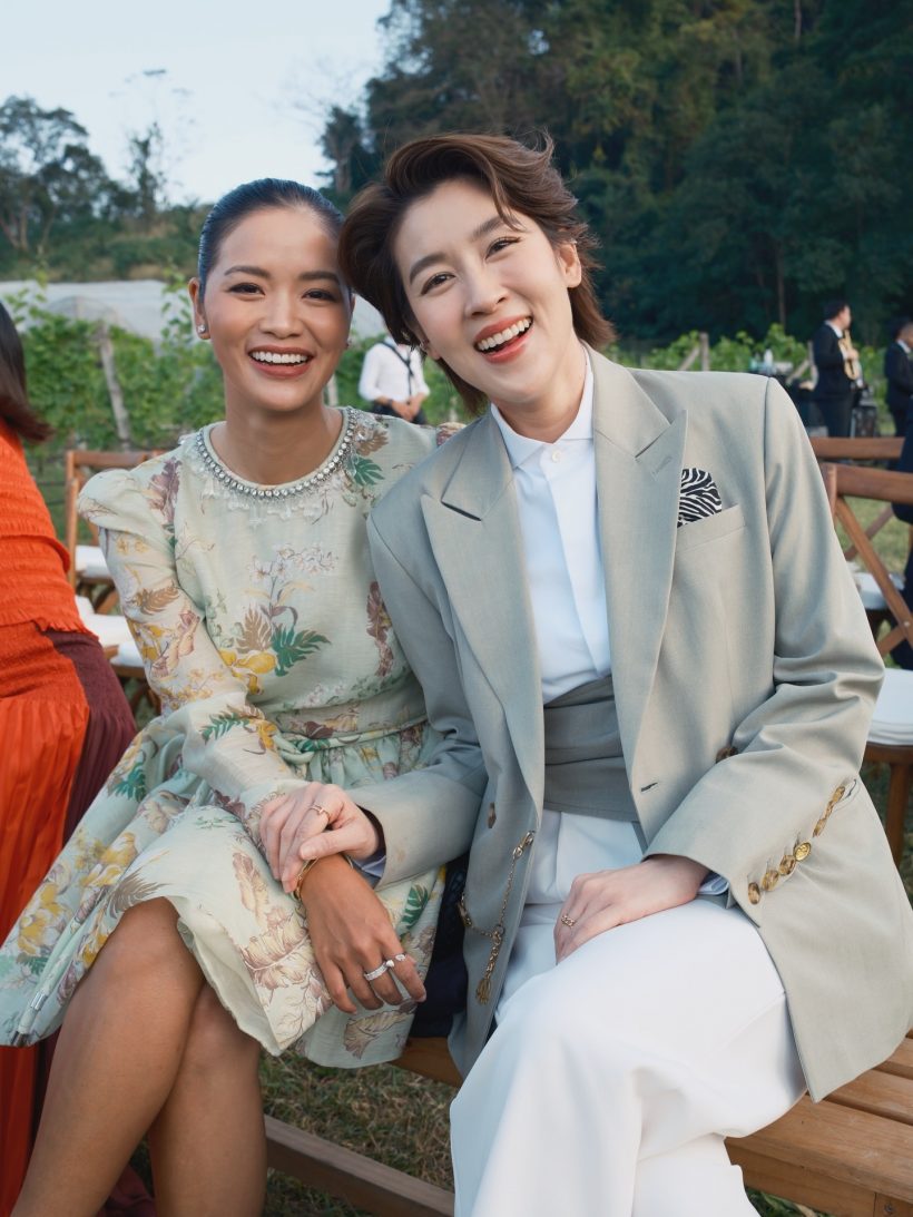 หวานเจี๊ยบ! เชียร์ ควง หมิว ออกงานคู่ ออร่าพุ่ง