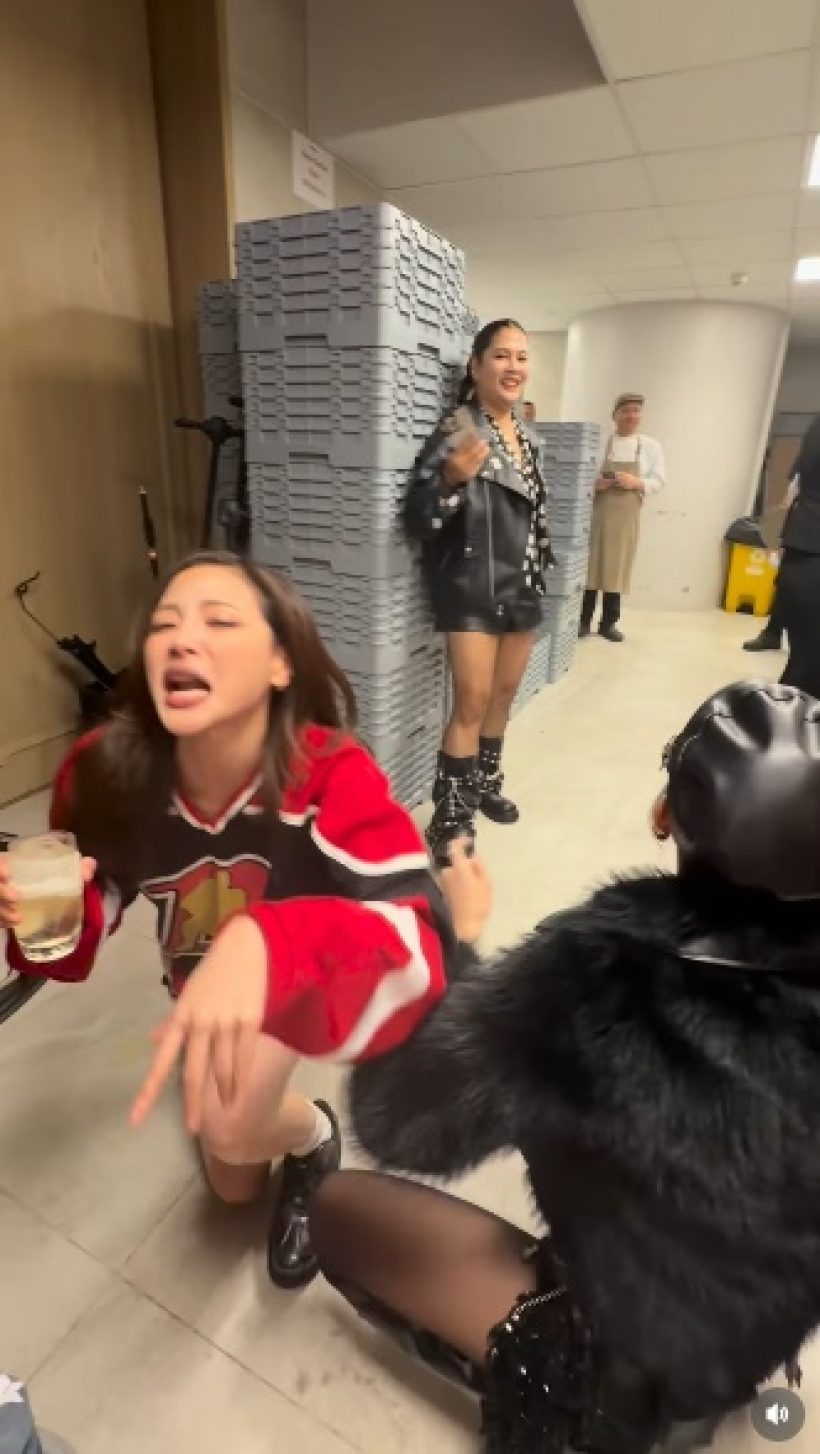 ดูชัดๆ ใบเฟิร์นหลังเวทีงานแต่งมายด์ ไม่สนภาพนางเอกแล้ว